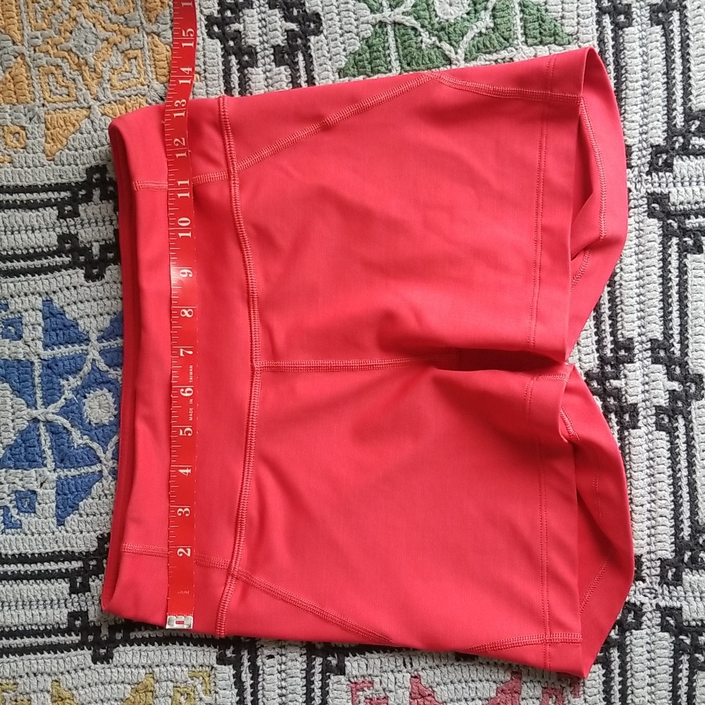 Outdoor Voices Biker Shorts Size Small